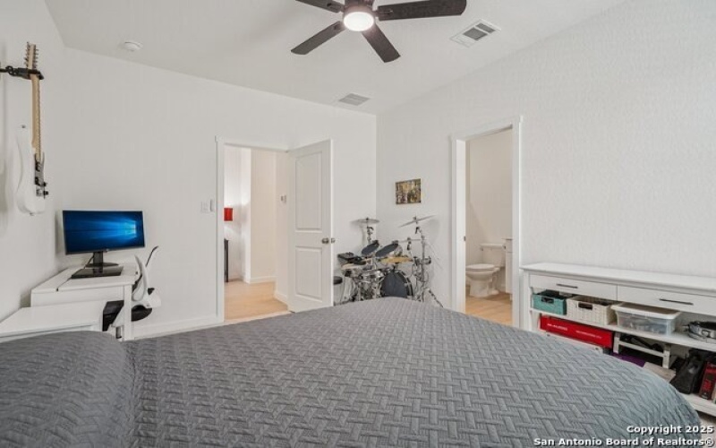7019 Biotite Rdg, Elmendorf, TX 78112, 4 Habitaciones Habitaciones , ,3 BañosBaños,Residential,En Venta,7019 Biotite Rdg,1877442