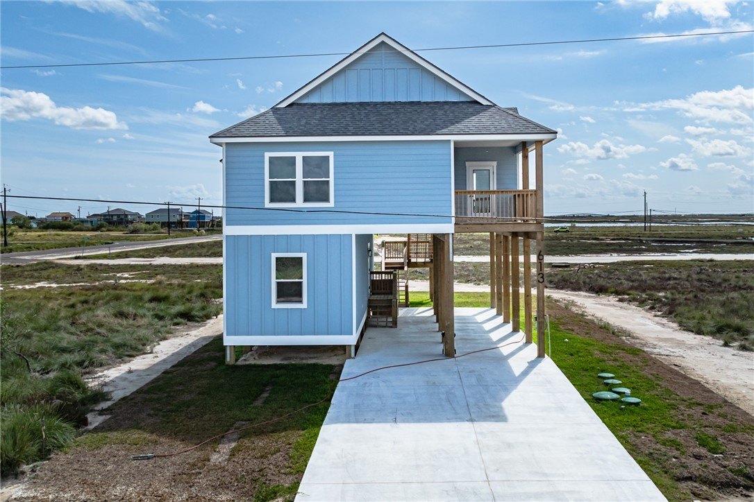 613 W Shady Oak Lane, Rockport, TX 78382, 3 Bedrooms Bedrooms, ,2 BathroomsBathrooms,Residential,For Sale,613 W Shady Oak Lane,449865