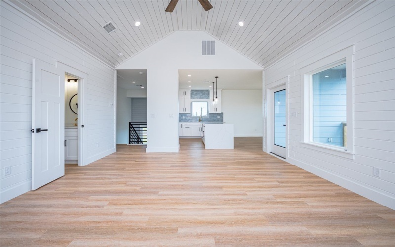 613 W Shady Oak Lane, Rockport, TX 78382, 3 Bedrooms Bedrooms, ,2 BathroomsBathrooms,Residential,For Sale,613 W Shady Oak Lane,449865
