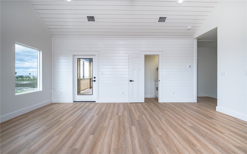 613 W Shady Oak Lane, Rockport, TX 78382, 3 Bedrooms Bedrooms, ,2 BathroomsBathrooms,Residential,For Sale,613 W Shady Oak Lane,449865