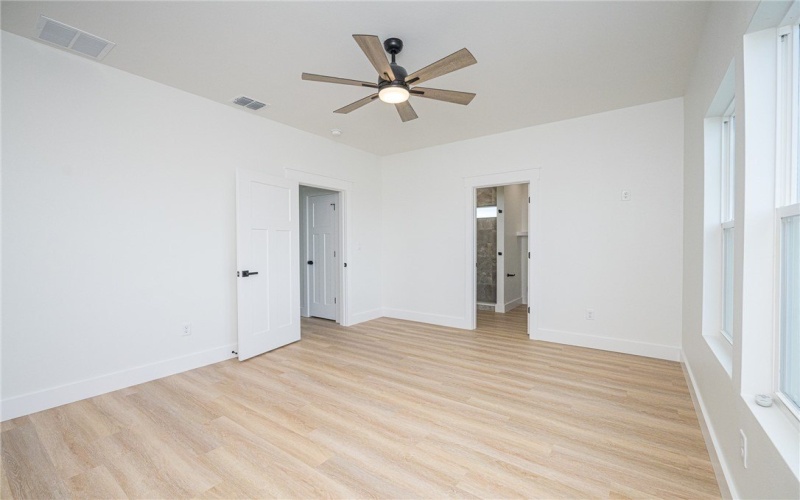 613 W Shady Oak Lane, Rockport, TX 78382, 3 Bedrooms Bedrooms, ,2 BathroomsBathrooms,Residential,For Sale,613 W Shady Oak Lane,449865