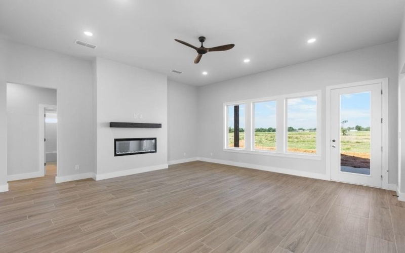 990 Dixie Estates Way, Whitesboro, TX 76273, 5 Habitaciones Habitaciones , ,3 BañosBaños,Residential,En Venta,990 Dixie Estates Way,20945502
