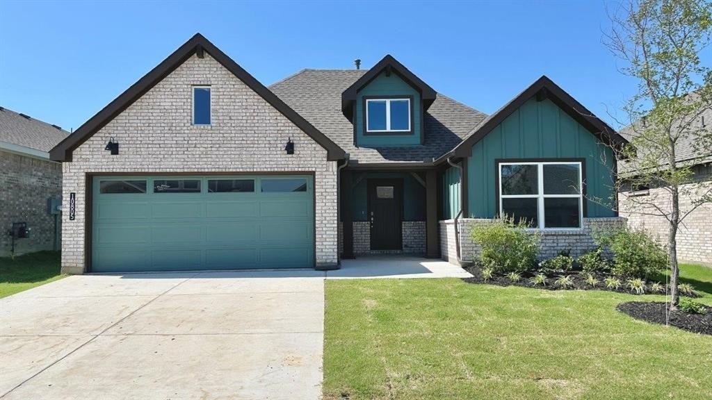 10805 BLACK ONYX Drive, Fort Worth, TX 76036, 3 Bedrooms Bedrooms, ,2 BathroomsBathrooms,Residential,For Sale,10805 BLACK ONYX Drive,20975399