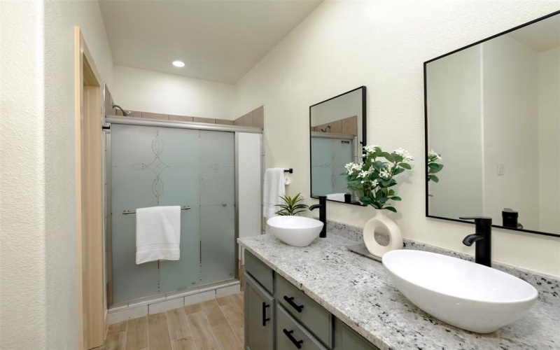 2621 Canton Drive, Fort Worth, TX 76112, 3 Habitaciones Habitaciones , ,2 BañosBaños,Residential,En Venta,2621 Canton Drive,20955710