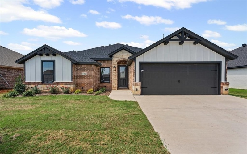 1412 Oleander Drive, Tolar, TX 76476, 4 Bedrooms Bedrooms, ,2 BathroomsBathrooms,Residential,For Sale,1412 Oleander Drive,20971463
