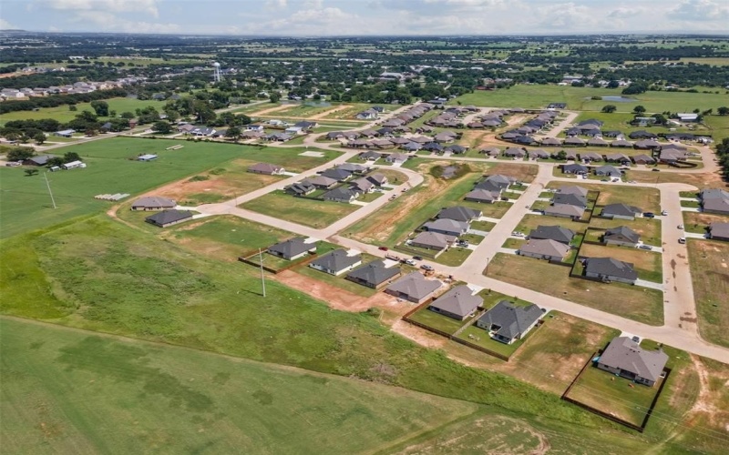 1412 Oleander Drive, Tolar, TX 76476, 4 Bedrooms Bedrooms, ,2 BathroomsBathrooms,Residential,For Sale,1412 Oleander Drive,20971463