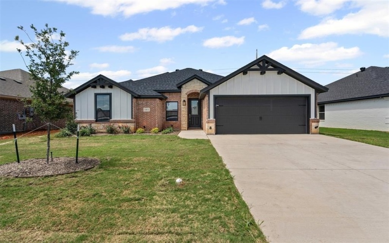 1412 Oleander Drive, Tolar, TX 76476, 4 Bedrooms Bedrooms, ,2 BathroomsBathrooms,Residential,For Sale,1412 Oleander Drive,20971463
