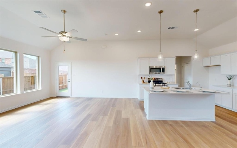 1028 Western Hills Drive, Crowley, TX 76036, 3 Habitaciones Habitaciones , ,2 BañosBaños,Residential,En Venta,1028 Western Hills Drive,0,20971498