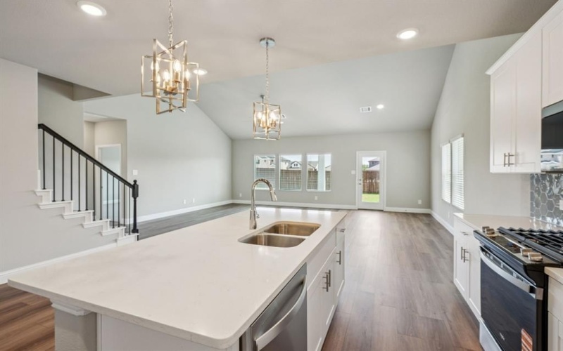 518 Stagg Street, McKinney, TX 75069, 5 Bedrooms Bedrooms, ,3 BathroomsBathrooms,Residential,For Sale,518 Stagg Street,0,20973399
