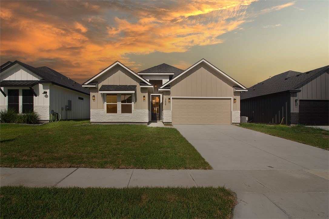 3629 Rebecca Drive, Corpus Christi, TX 78410, 3 Bedrooms Bedrooms, ,2 BathroomsBathrooms,Residential,For Sale,3629 Rebecca Drive,450040