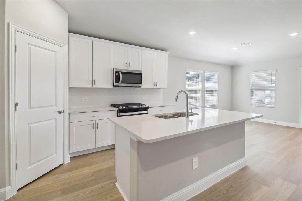 6616 Coyote Valley Trail, Fort Worth, TX 76036, 4 Bedrooms Bedrooms, ,3 BathroomsBathrooms,Residential,For Sale,6616 Coyote Valley Trail,20973411