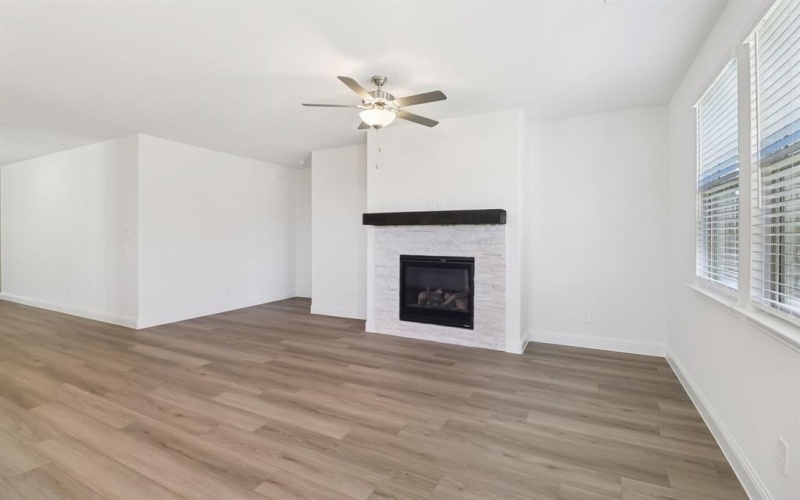 2453 Glacier Ridge, Corinth, TX 76210, 4 Bedrooms Bedrooms, ,3 BathroomsBathrooms,Residential,For Sale,2453 Glacier Ridge,0,20973427