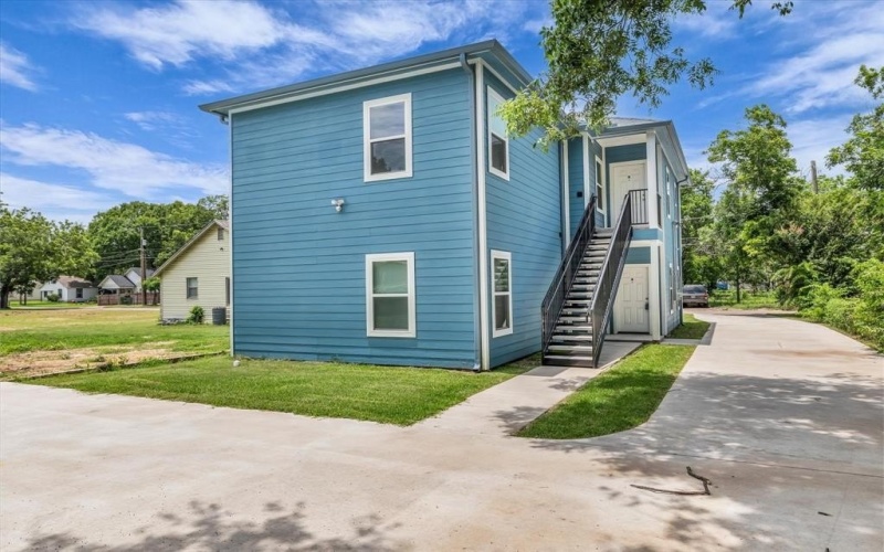 1215 Kellum Street, Waco, TX 76704, 4 Bedrooms Bedrooms, ,5 BathroomsBathrooms,Residential Multi Family,For Sale,1215 Kellum Street,20973825