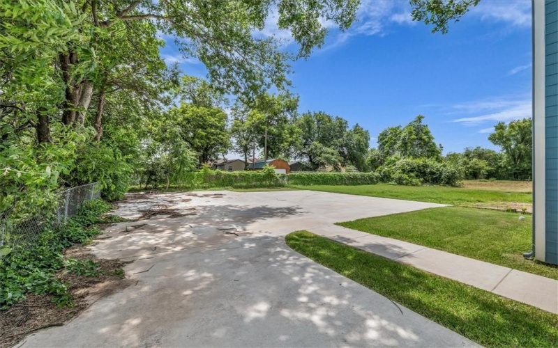 1215 Kellum Street, Waco, TX 76704, 4 Bedrooms Bedrooms, ,5 BathroomsBathrooms,Residential Multi Family,For Sale,1215 Kellum Street,20973825