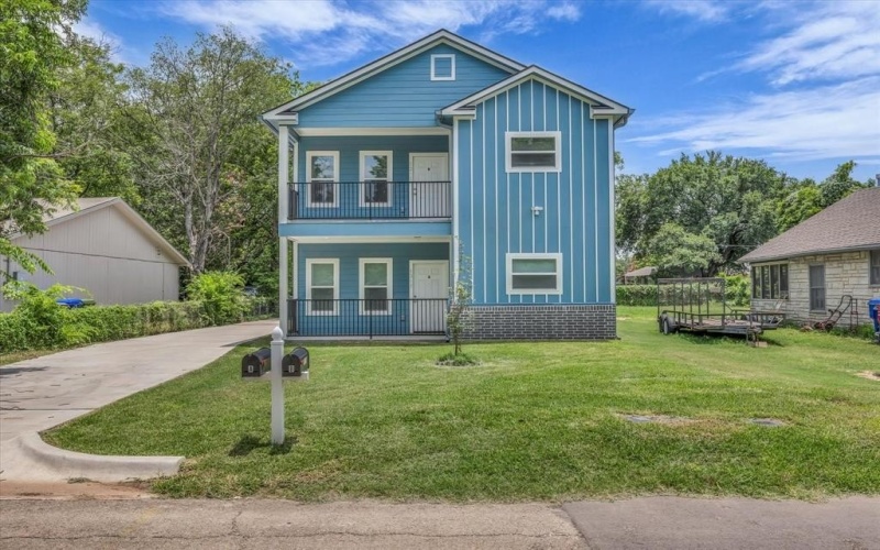 1215 Kellum Street, Waco, TX 76704, 4 Bedrooms Bedrooms, ,5 BathroomsBathrooms,Residential Multi Family,For Sale,1215 Kellum Street,20973825