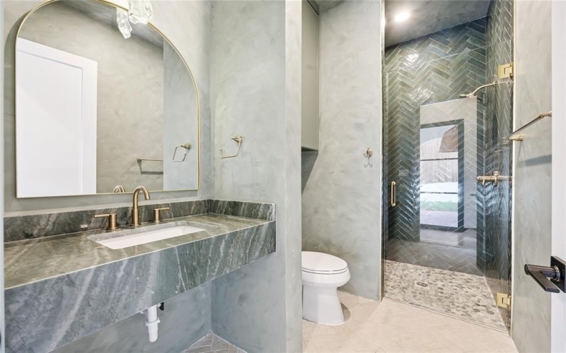 3106 W Jefferson Boulevard, Dallas, TX 75211, 4 Habitaciones Habitaciones , ,3 BañosBaños,Residential,En Venta,3106 W Jefferson Boulevard,20973924