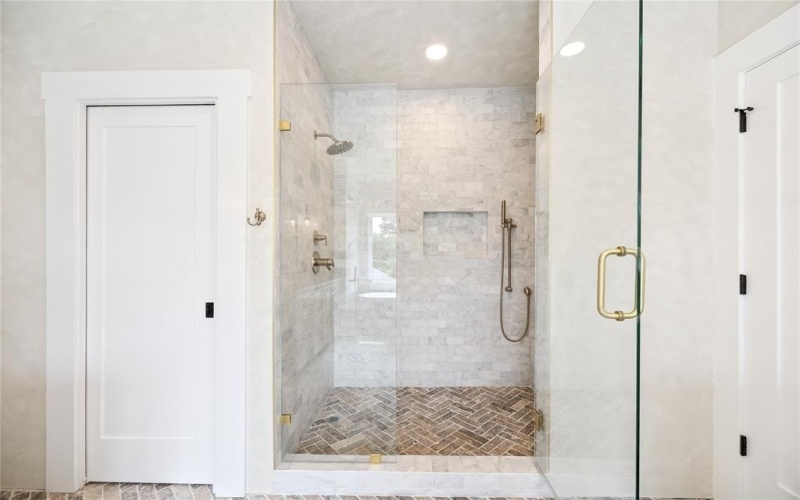 3106 W Jefferson Boulevard, Dallas, TX 75211, 4 Habitaciones Habitaciones , ,3 BañosBaños,Residential,En Venta,3106 W Jefferson Boulevard,20973924