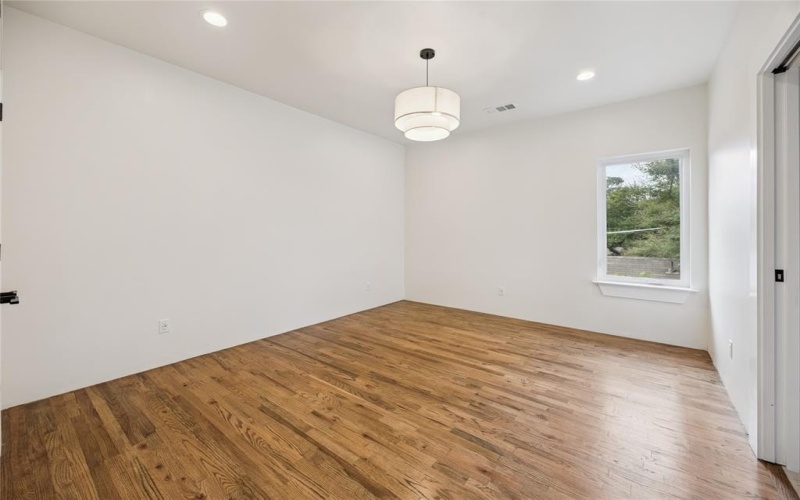 3106 W Jefferson Boulevard, Dallas, TX 75211, 4 Habitaciones Habitaciones , ,3 BañosBaños,Residential,En Venta,3106 W Jefferson Boulevard,20973924