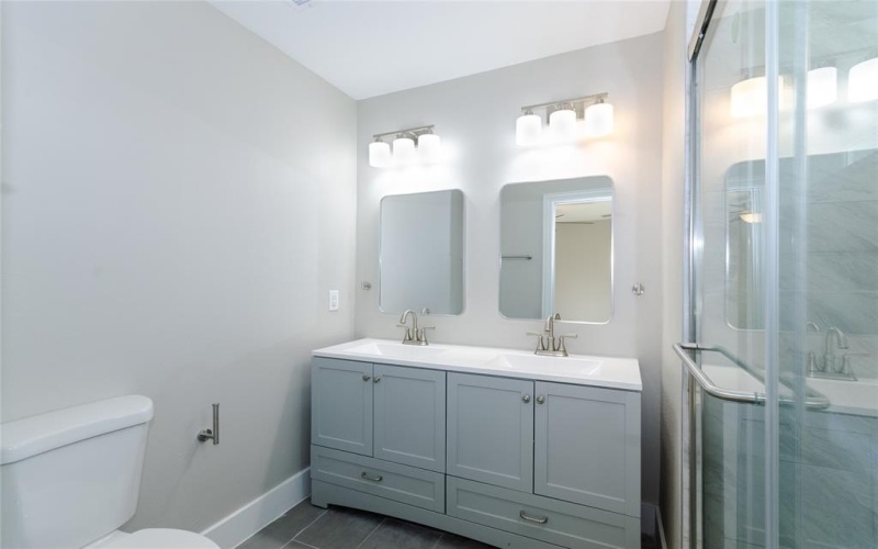1008 S Throckmorton Street, Sherman, TX 75090, 4 Bedrooms Bedrooms, ,2 BathroomsBathrooms,Residential,For Sale,1008 S Throckmorton Street,20976135