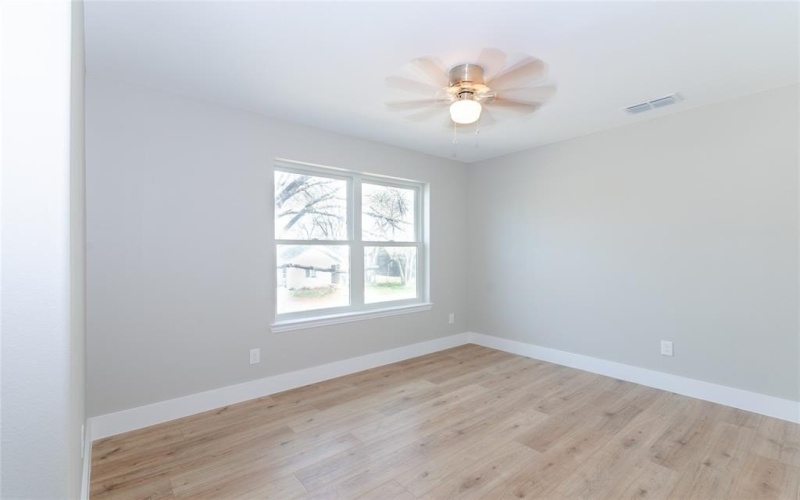 1008 S Throckmorton Street, Sherman, TX 75090, 4 Bedrooms Bedrooms, ,2 BathroomsBathrooms,Residential,For Sale,1008 S Throckmorton Street,20976135