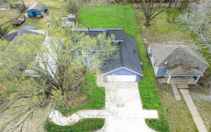 1008 S Throckmorton Street, Sherman, TX 75090, 4 Bedrooms Bedrooms, ,2 BathroomsBathrooms,Residential,For Sale,1008 S Throckmorton Street,20976135