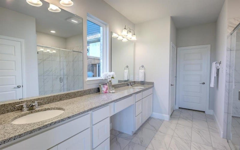 204 Savannah Lane, Oak Point, TX 75068, 4 Habitaciones Habitaciones , ,3 BañosBaños,Residential,En Venta,204 Savannah Lane,20976162
