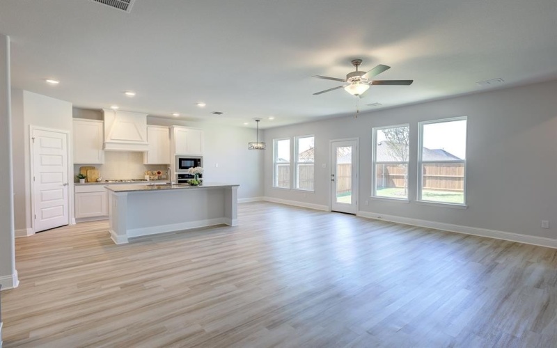 204 Savannah Lane, Oak Point, TX 75068, 4 Habitaciones Habitaciones , ,3 BañosBaños,Residential,En Venta,204 Savannah Lane,20976162