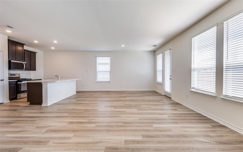 721 Saxony Drive, Princeton, TX 75407, 4 Habitaciones Habitaciones , ,2 BañosBaños,Residential,En Venta,721 Saxony Drive,0,20976164