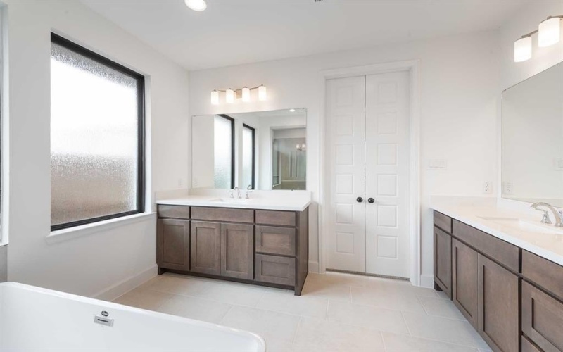 2425 Seth Drive, Midlothian, TX 76065, 4 Bedrooms Bedrooms, ,3 BathroomsBathrooms,Residential,For Sale,2425 Seth Drive,0,20976228