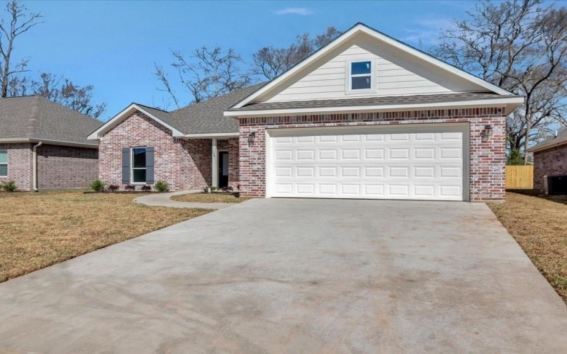 108 Saddle Brook Drive, Lufkin, TX 75904, 3 Bedrooms Bedrooms, ,2 BathroomsBathrooms,Residential,For Sale,108 Saddle Brook Drive,20976312