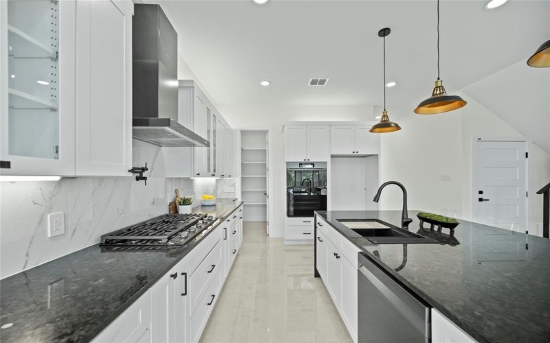 3404 Umyousef Court, Irving, TX 75038, 4 Habitaciones Habitaciones , ,5 BañosBaños,Residential,En Venta,3404 Umyousef Court,20976493