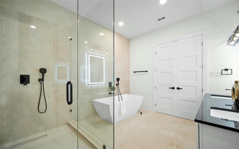 3404 Umyousef Court, Irving, TX 75038, 4 Habitaciones Habitaciones , ,5 BañosBaños,Residential,En Venta,3404 Umyousef Court,20976493