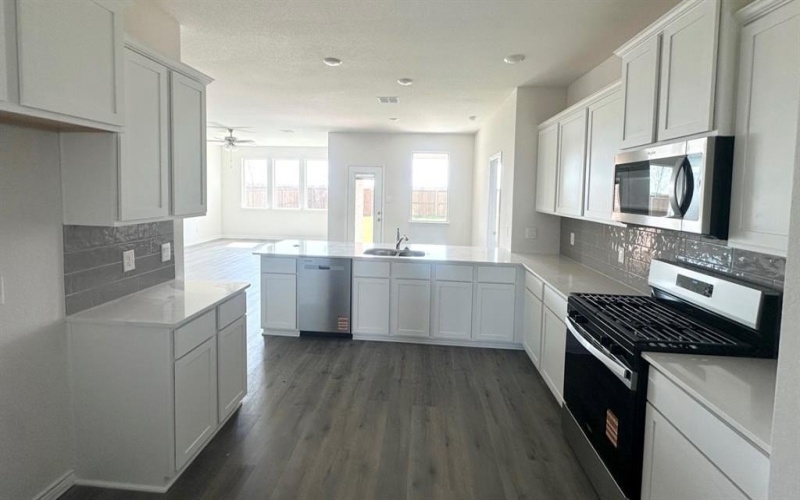 4032 Moss Road, Celina, TX 75009, 4 Bedrooms Bedrooms, ,3 BathroomsBathrooms,Residential,For Sale,4032 Moss Road,0,20976586