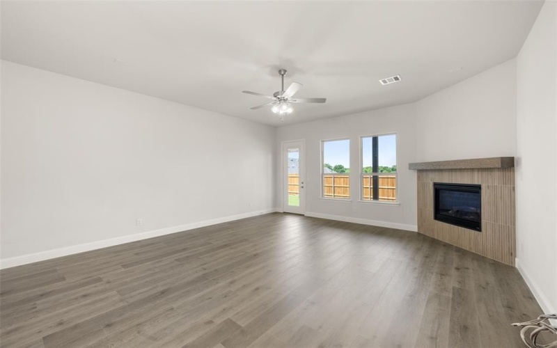 409 Wabash Drive, Waxahachie, TX 75167, 4 Bedrooms Bedrooms, ,3 BathroomsBathrooms,Residential,For Sale,409 Wabash Drive,20976595
