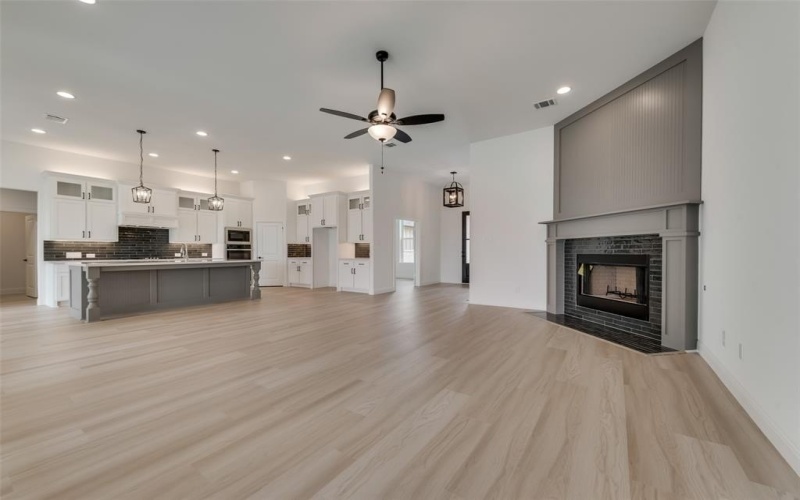 1117 Barrix Drive, Forney, TX 75126, 4 Habitaciones Habitaciones , ,3 BañosBaños,Residential,En Venta,1117 Barrix Drive,20976646