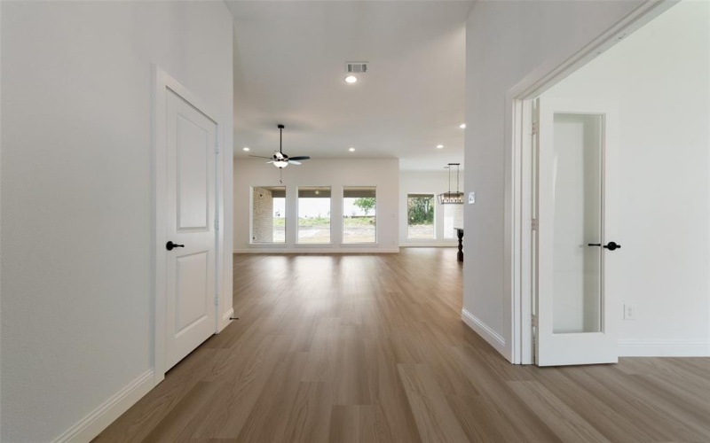 1117 Barrix Drive, Forney, TX 75126, 4 Habitaciones Habitaciones , ,3 BañosBaños,Residential,En Venta,1117 Barrix Drive,20976646
