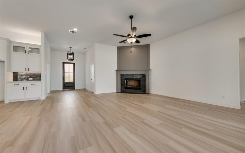 1117 Barrix Drive, Forney, TX 75126, 4 Habitaciones Habitaciones , ,3 BañosBaños,Residential,En Venta,1117 Barrix Drive,20976646