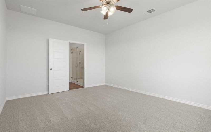 7012 Trestle Street, Fort Worth, TX 76036, 4 Bedrooms Bedrooms, ,2 BathroomsBathrooms,Residential,For Sale,7012 Trestle Street,20976696