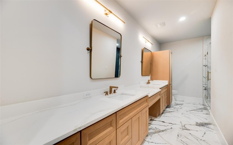 3306 Northaven Road, Dallas, TX 75229, 4 Bedrooms Bedrooms, ,5 BathroomsBathrooms,Residential,For Sale,3306 Northaven Road,20976845