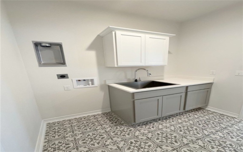 2550 Las Estrellas Street, Corpus Christi, TX 78414, 4 Bedrooms Bedrooms, ,3 BathroomsBathrooms,Residential,For Sale,2550 Las Estrellas Street,450165