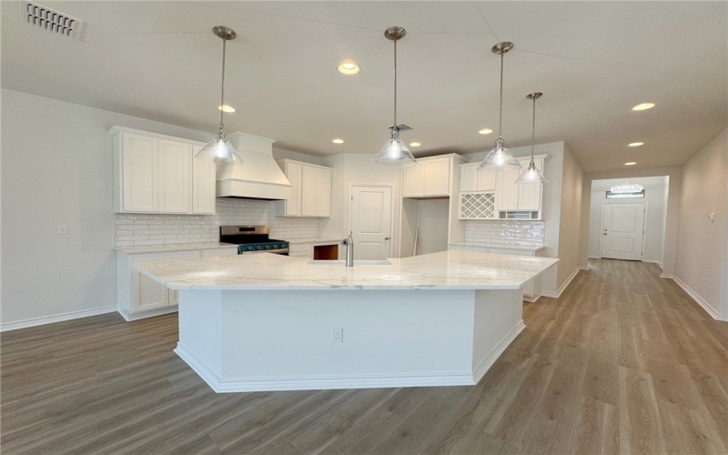 2550 Las Estrellas Street, Corpus Christi, TX 78414, 4 Bedrooms Bedrooms, ,3 BathroomsBathrooms,Residential,For Sale,2550 Las Estrellas Street,450165