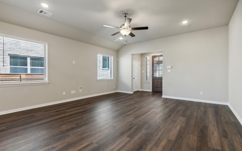 2205 Hazel Lily Run, Mesquite, TX 75181, 3 Bedrooms Bedrooms, ,2 BathroomsBathrooms,Residential,For Sale,2205 Hazel Lily Run,20977026