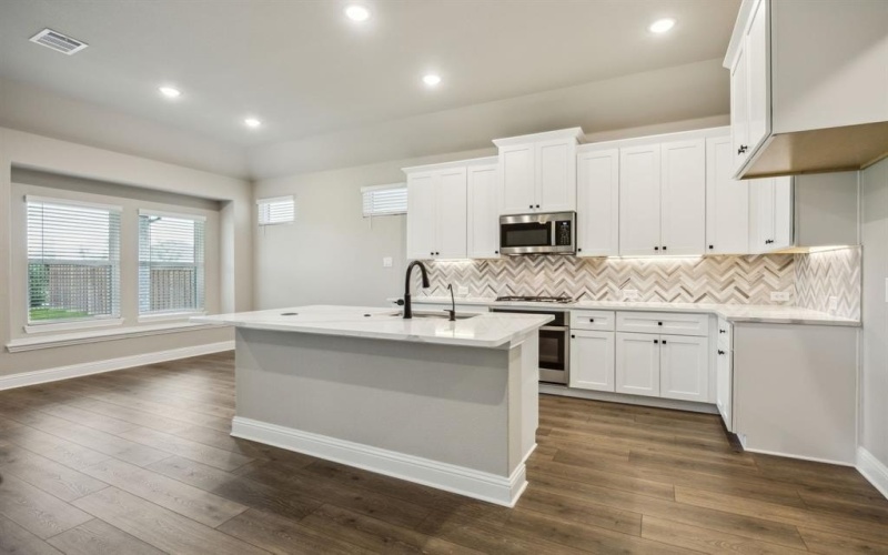 1917 Huron Drive, Forney, TX 75126, 3 Bedrooms Bedrooms, ,2 BathroomsBathrooms,Residential,For Sale,1917 Huron Drive,20977058