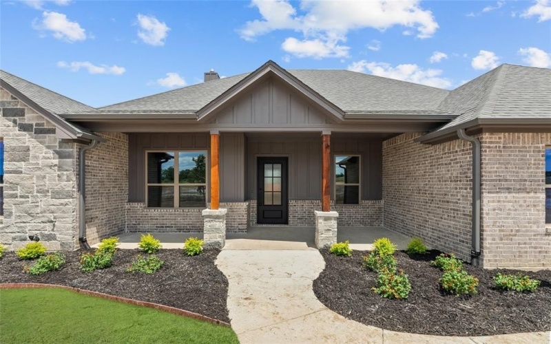8504 Stallion Dr, Godley, TX 76044, 4 Bedrooms Bedrooms, ,3 BathroomsBathrooms,Residential,For Sale,8504 Stallion Dr,20977085