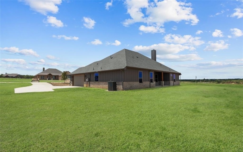 8504 Stallion Dr, Godley, TX 76044, 4 Bedrooms Bedrooms, ,3 BathroomsBathrooms,Residential,For Sale,8504 Stallion Dr,20977085