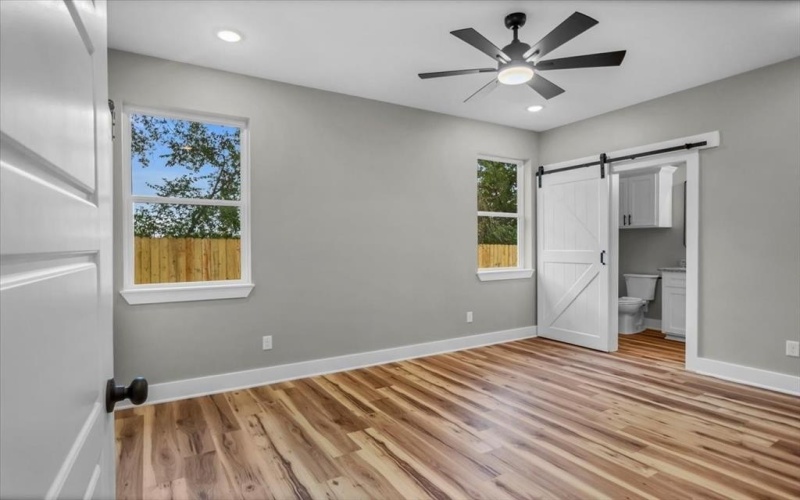 1002 E Main, Whitehouse, TX 75791, 3 Bedrooms Bedrooms, ,2 BathroomsBathrooms,Residential,For Sale,1002 E Main,0,20977106
