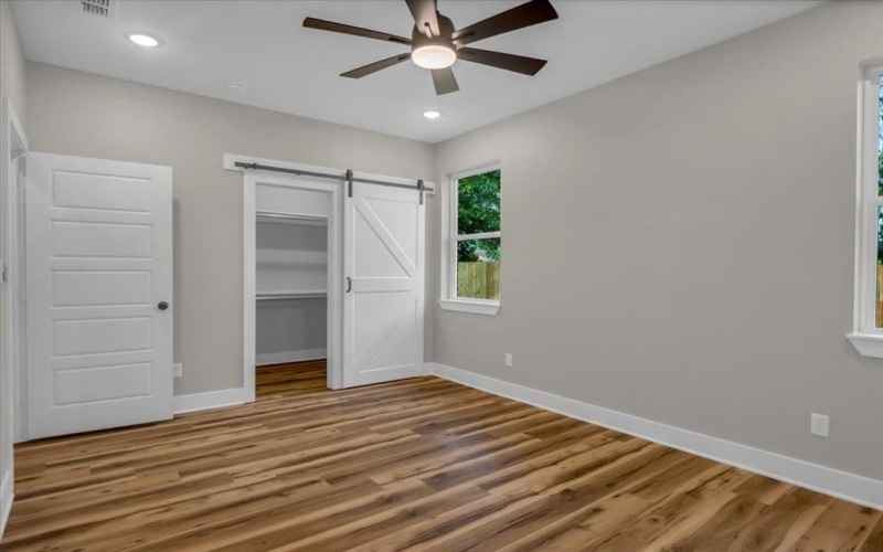 1002 E Main, Whitehouse, TX 75791, 3 Bedrooms Bedrooms, ,2 BathroomsBathrooms,Residential,For Sale,1002 E Main,0,20977106