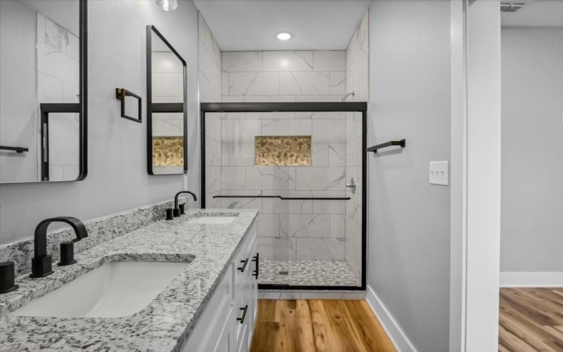 1002 E Main, Whitehouse, TX 75791, 3 Bedrooms Bedrooms, ,2 BathroomsBathrooms,Residential,For Sale,1002 E Main,0,20977106