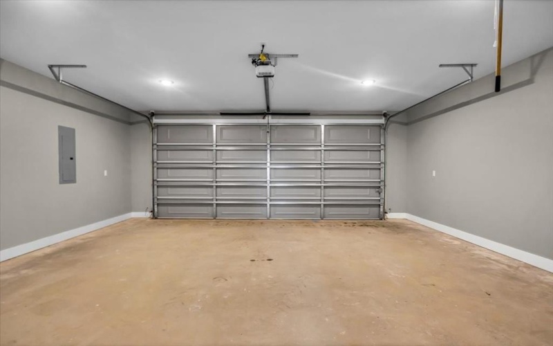 1002 E Main, Whitehouse, TX 75791, 3 Bedrooms Bedrooms, ,2 BathroomsBathrooms,Residential,For Sale,1002 E Main,0,20977106
