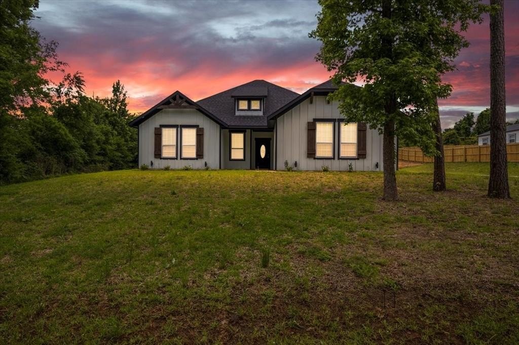 182 Allen, Kilgore, TX 75662, 4 Bedrooms Bedrooms, ,2 BathroomsBathrooms,Residential,For Sale,182 Allen,20977136
